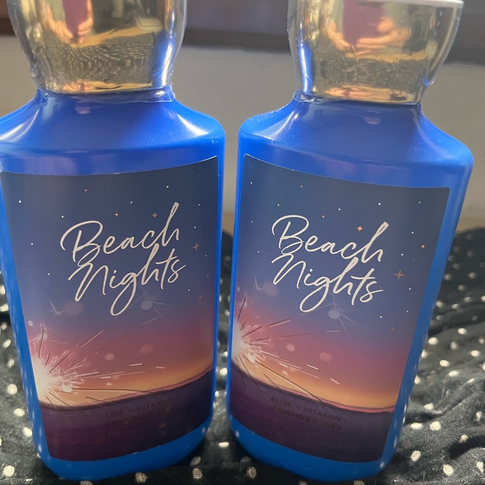 Bath & Body Works Beach Nights Blue and Purple Shower Gel